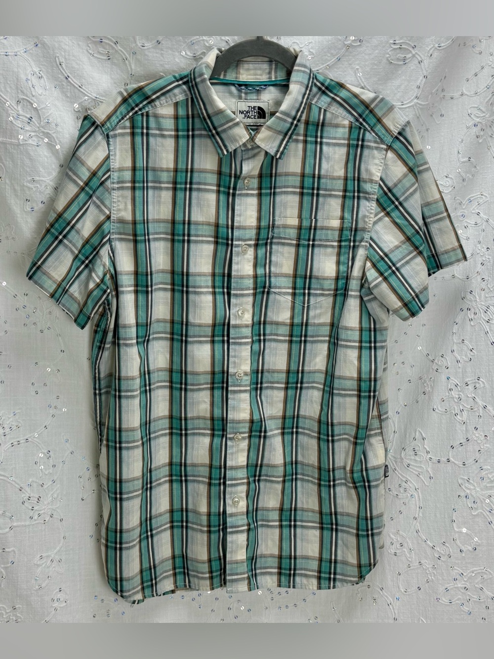 The North Face Plaid Button Up Shirt Mens Large Short Sleeve Hiking Casual